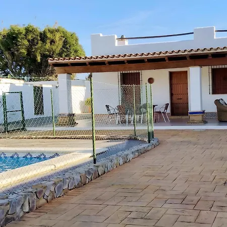Piscina Privada Vallada Cerca Del Pueblo Solo Se Permite Familias Y Parejas *