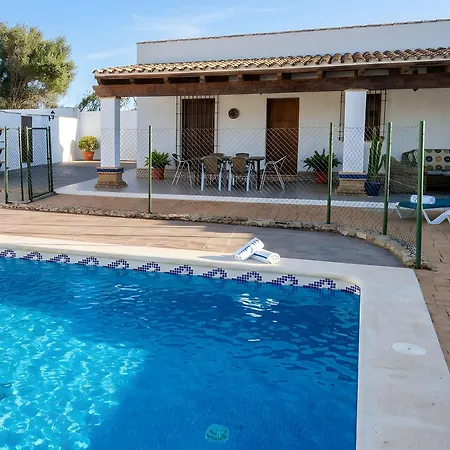 Piscina Privada Vallada Cerca Del Pueblo Solo Se Permite Familias Y Parejas Conil De La Frontera
